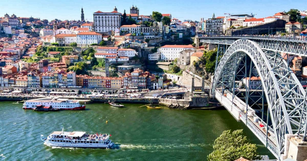How easy is it to travel around Portugal independently?